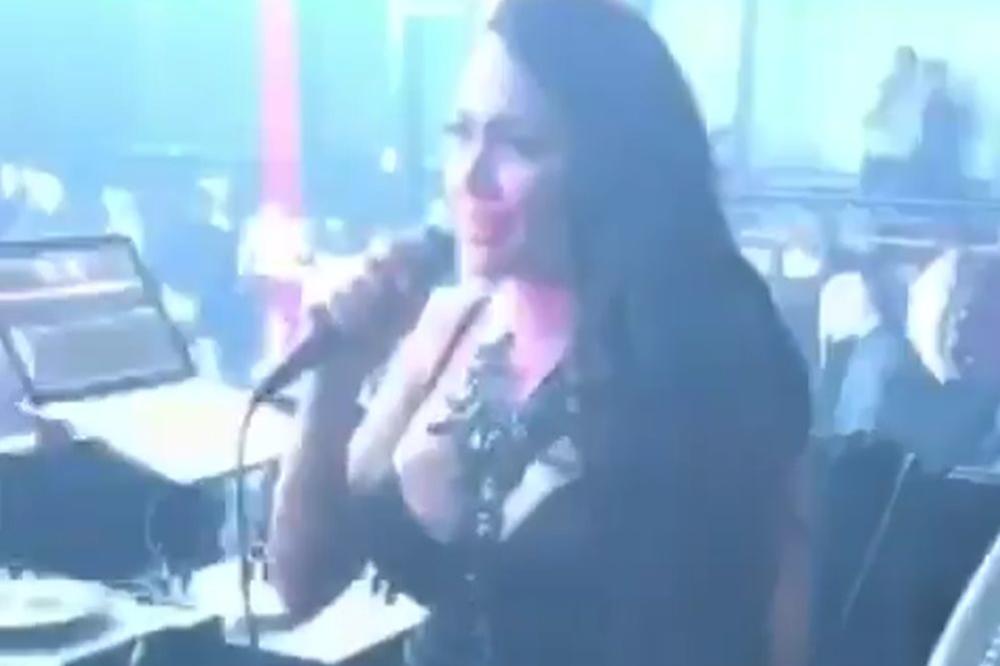 Da li ste dovoljno hrabri, da li ste dovoljno gluvi? Ovako zvuči kada Tamara Đurić zapeva uživo! (VIDEO)
