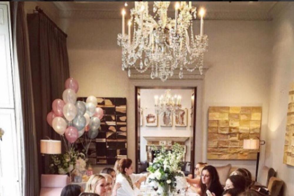 RASKOŠ KAKVU DO SADA NISMO VIDELI: Piksijeva ćerka pokazala KUĆU u Francuskoj! Pa ovo nema ni na filmu! (FOTO)