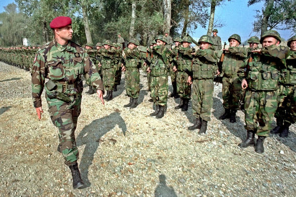 OVO JE JEDINA LEGIJINA SLIKA IZ LEGIJE STRANACA! 6 godina je proveo u najelitnijem odredu na svetu, ovo je trag o tome! (FOTO)