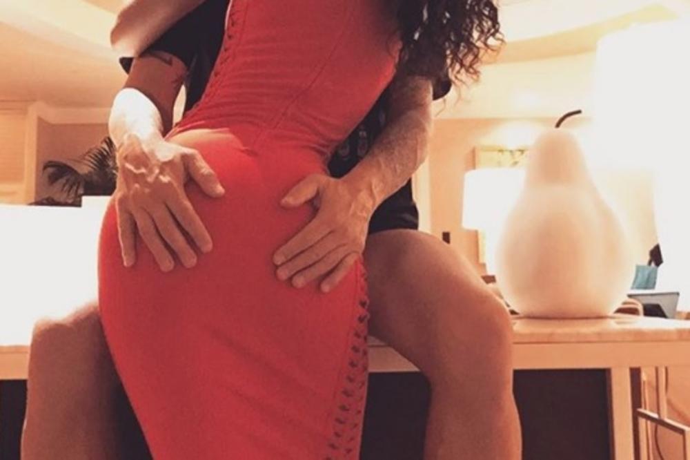 BEZ BLAMA! Legenda svetskog fudbala IZVATALA VRELU mačku pred celom planetom! (FOTO)