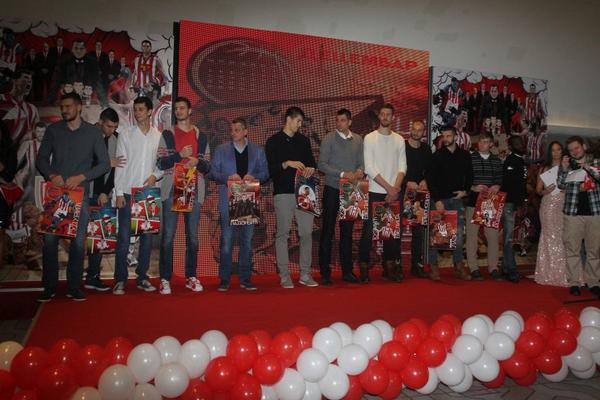 Znate li zbog čega je svaki Zvezdin igrač dobio svog MARVEL superheroja? (FOTO)