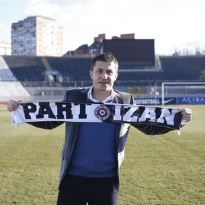"SALE SE VRATIO KUĆI!" FK Partizan potvrdio da je legendarni Saša Ilić novi trener crno-belih!