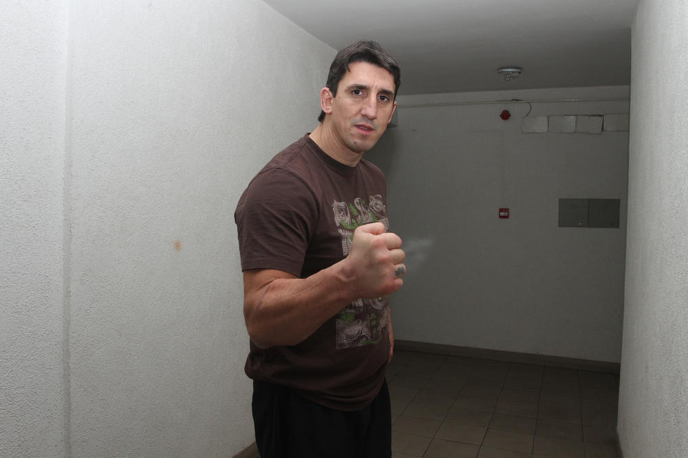 "ONAJ KO BUDE SKUPLJAO ZUBE JE IZGUBIO"! MIRZA JE ZAPRETIO KRISTIJANU, pa je ZADRUGAR rešio da mu STANE NA CRTU!