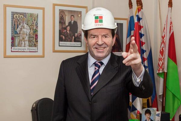 HIT NA FEJSBUKU: Srbi prave doček Bogoljubu Kariću! (FOTO)