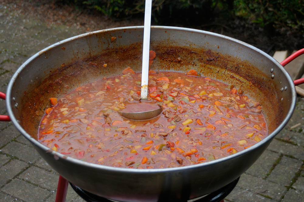 POJEDITE NEŠTO NA KAŠIKU: Ova lagana supa će vas zagrejati, a njeni sastojci preporodiće organizam!