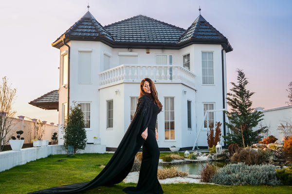 I mama ima pravo na OPUŠTANJE: Seka Aleksić u izdanju u kakvom je do sada sigurno niste videli! (FOTO)