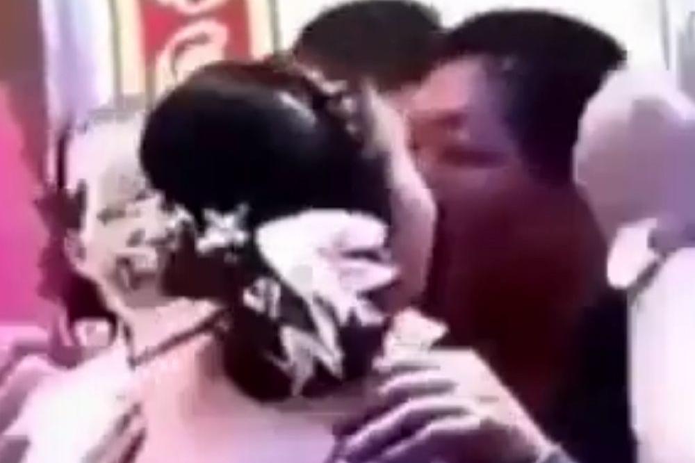 TRAGEDIJA NA SVADBI: Svatovi se mnogo radovali, pa SRUŠILI TERASU I POPADALI! (VIDEO)