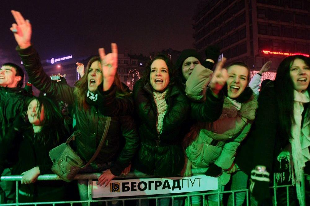 Pratite proslavu Nove godine na beogradskim trgovima UŽIVO NA ESPRESU! (LIVESTREAM)