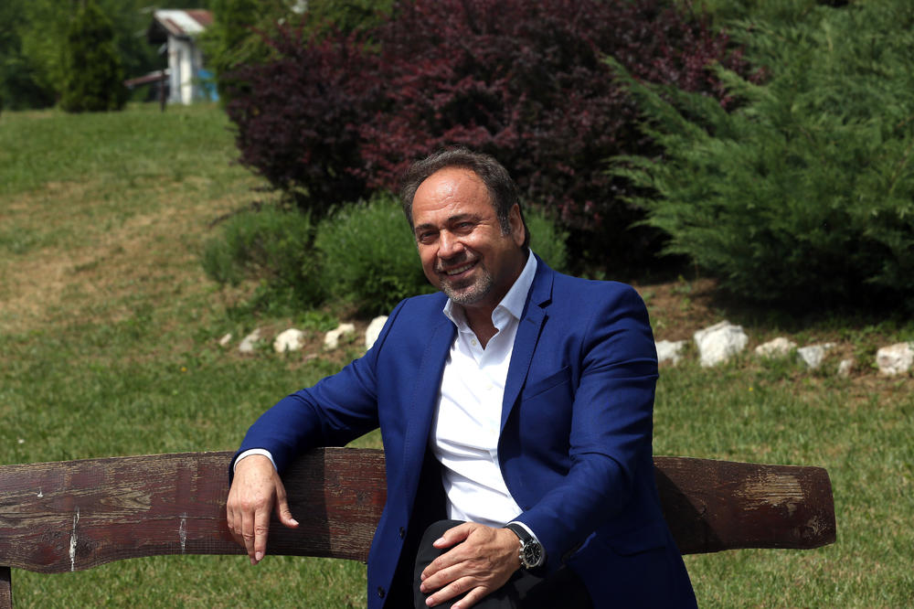 MARINKOVA PODRŠKA TOKOM TEŠKIH DANA JE BILA ONA! Iako su se RAZVELI, lepa plavuša mu je dala DRUGU ŠANSU