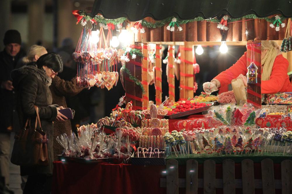 NOVOSAĐANIN SNIMKOM ZAPALIO MREŽE: Pazite šta je URADIO svojim SUGRAĐANIMA, neverovatno je! (VIDEO)
