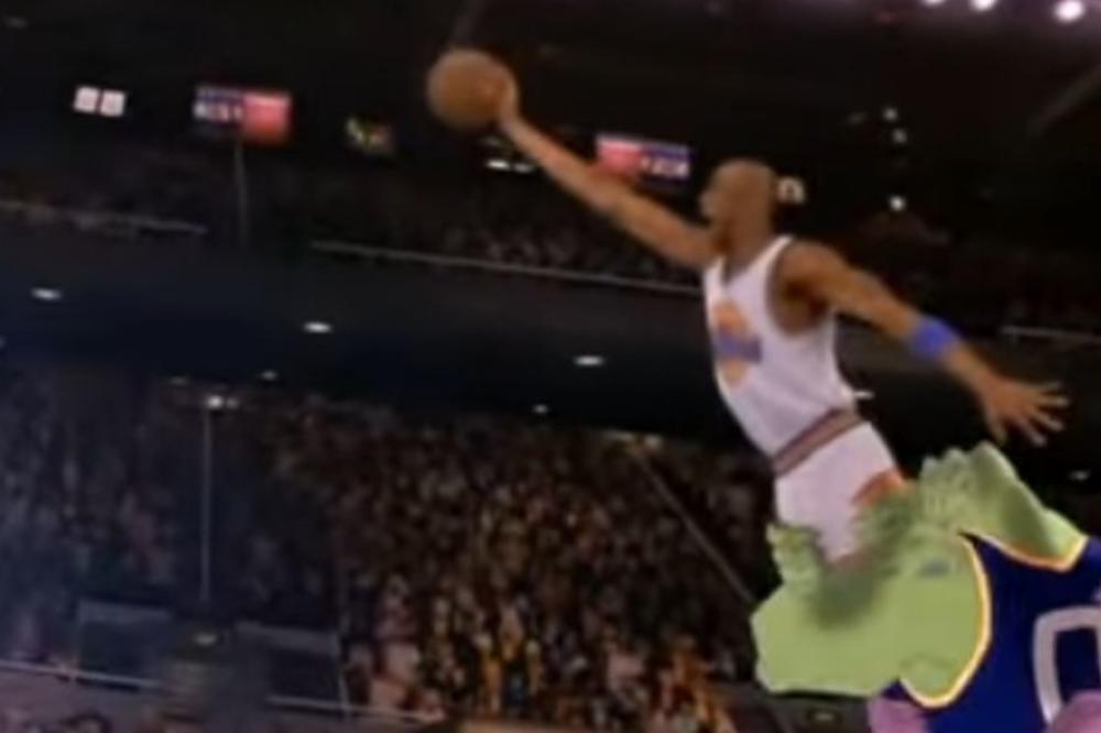 Da li je to Adetokumbo iskopirao Džordanovo zakucavanje iz Spejs džema? (VIDEO)