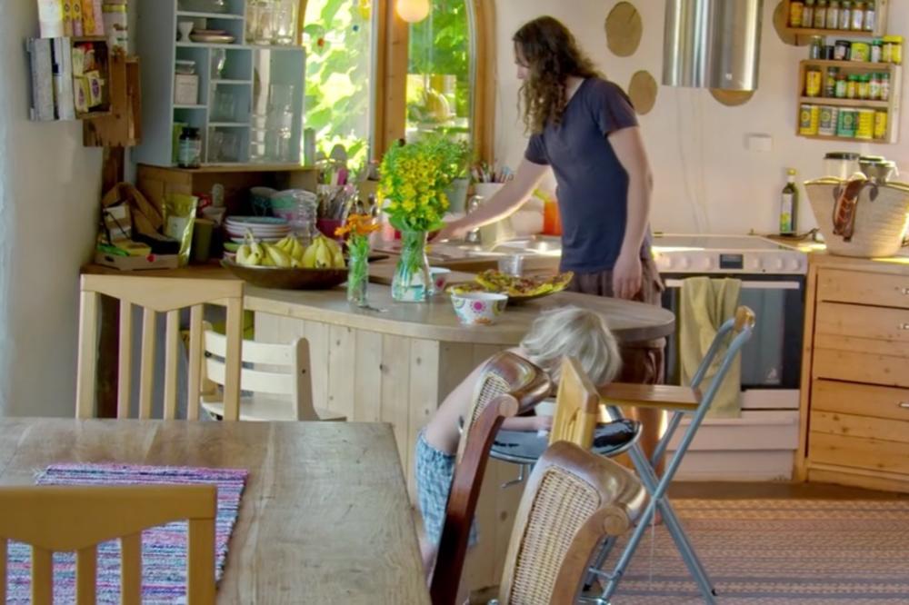 IZBACITE IH IZ KUĆE, ODMAH! Ovi predmeti mogu biti kancerogeni i VRLO OPASNI!