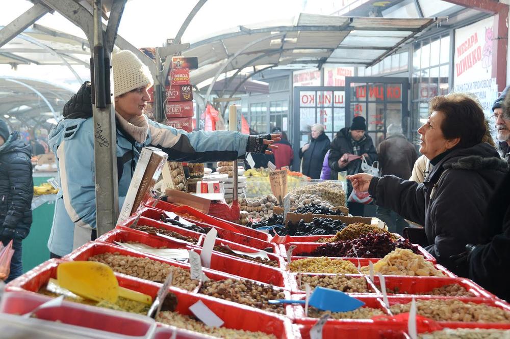 KARDIOLOZI UPOZORAVAJU - OVO VOĆE UNIŠTAVA SRCE: Bogato vitaminima i ukusno, ali u ovom slučaju ga IZBEGAVAJTE