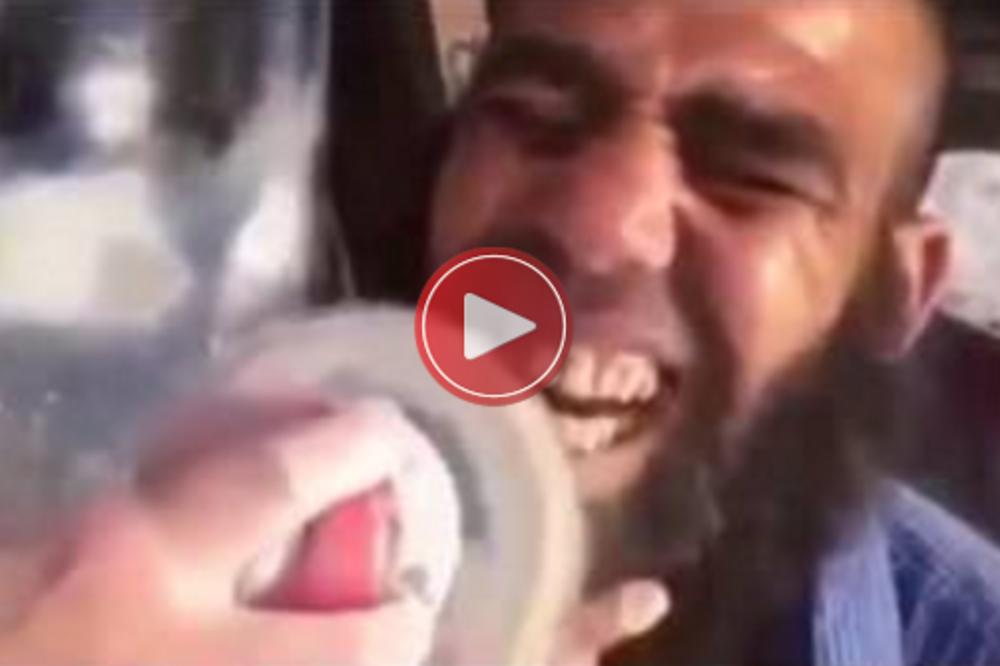 IZBELJUJU MU ŽUTE ZUBE BRUSILICOM ZA KOLA: Ovi stvarno nisu normalni! (VIDEO)