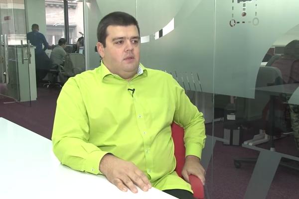 UDŽBENIK ZA VERONAUKU PISALA JE POREMEĆENA OSOBA: Ateisti Srbije žestoko isprozivali CRKVU I DRŽAVU!