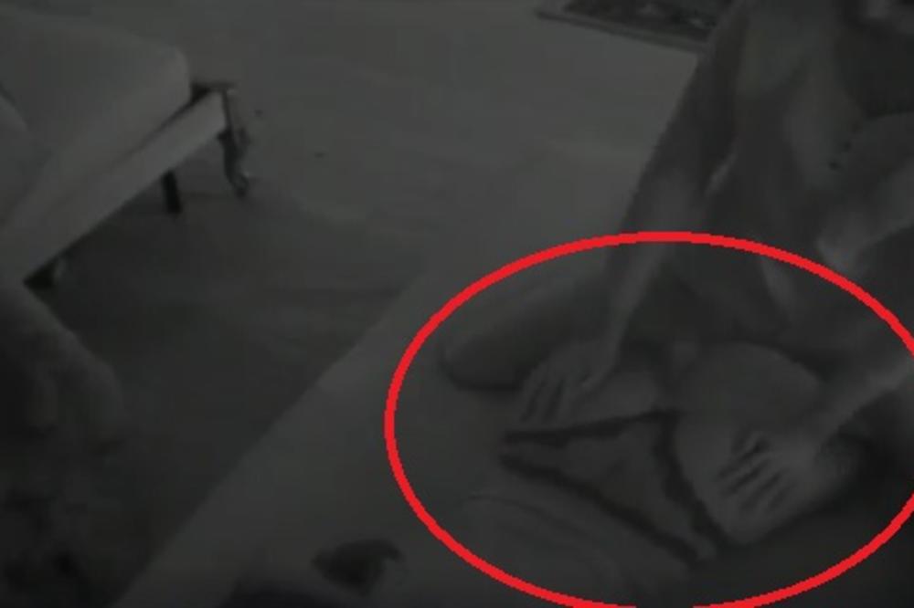 Meduza i Ajfonka u LEZBO akciji: Bez pokrivača pred svima palo pljeskanje po guzi, ljubljenje, maženje i... (VIDEO)