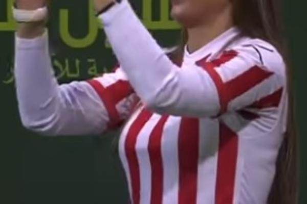 Ona voli Zvezdu, ali i Novaka: Zbog ove PAKLENE NAVIJAČICE, u Dohi je vrelije nego ikad! (VIDEO)