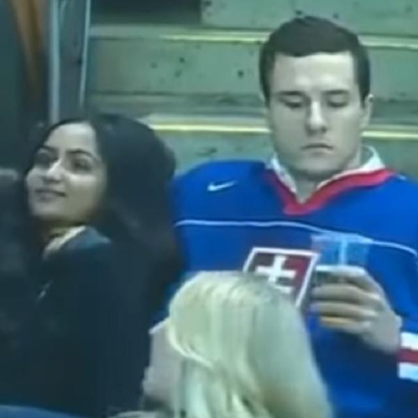 Kamera ih je snimila, svi su očekivali da poljubac, ali ovaj dečko je uradio nešto SKROZ NEOČEKIVANO! (VIDEO)