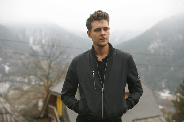 Devojke, neće vam biti dobro! OŽENIO SE MILOŠ BIKOVIĆ: Procurela fotka sa VENČANJA! (FOTO)