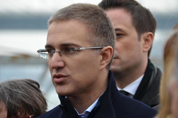 KAPETAN NEŠA NA PALUBI: Ministar Stefanović obišao rečnu policiju i rekao im nešto baš lepo