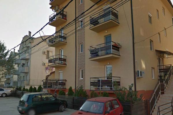 NARKOMANSKI HOROR U BEOGRADU: Muškarac i devojčica pronađeni MRTVI U STANU! (VIDEO)