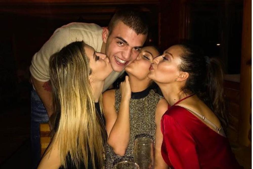 VELJKO ZALJUBLJEN DO UŠIJU: Cecin naslednik UŽIVA na Kopaoniku uz TRI omiljene žene! (FOTO)