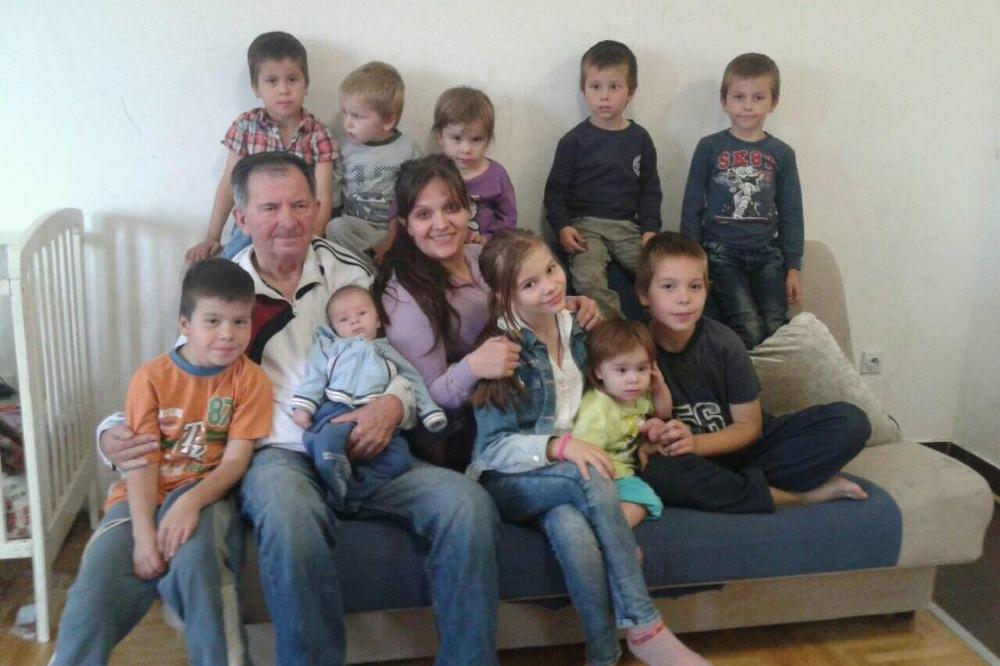 ONA JE SRPSKA MAJKA HRABROST: Maja ima 35 godina, 10 dece i nikad ne kuka! (FOTO)