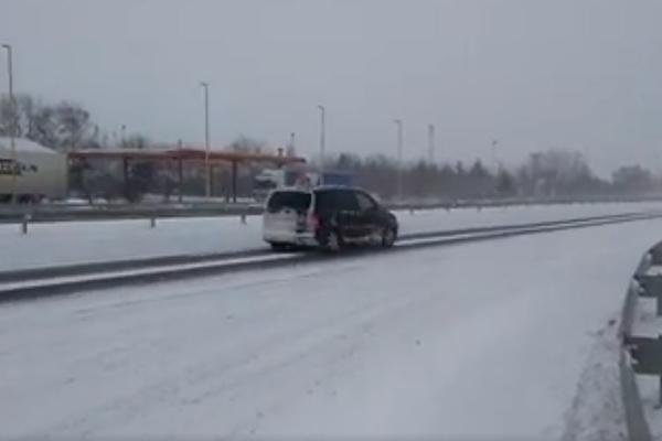 SNEŽNE PADAVINE OKOVALE JUG SRBIJE: Proglašena vanredna situacija u tri sela u Aleksincu! (VIDEO)