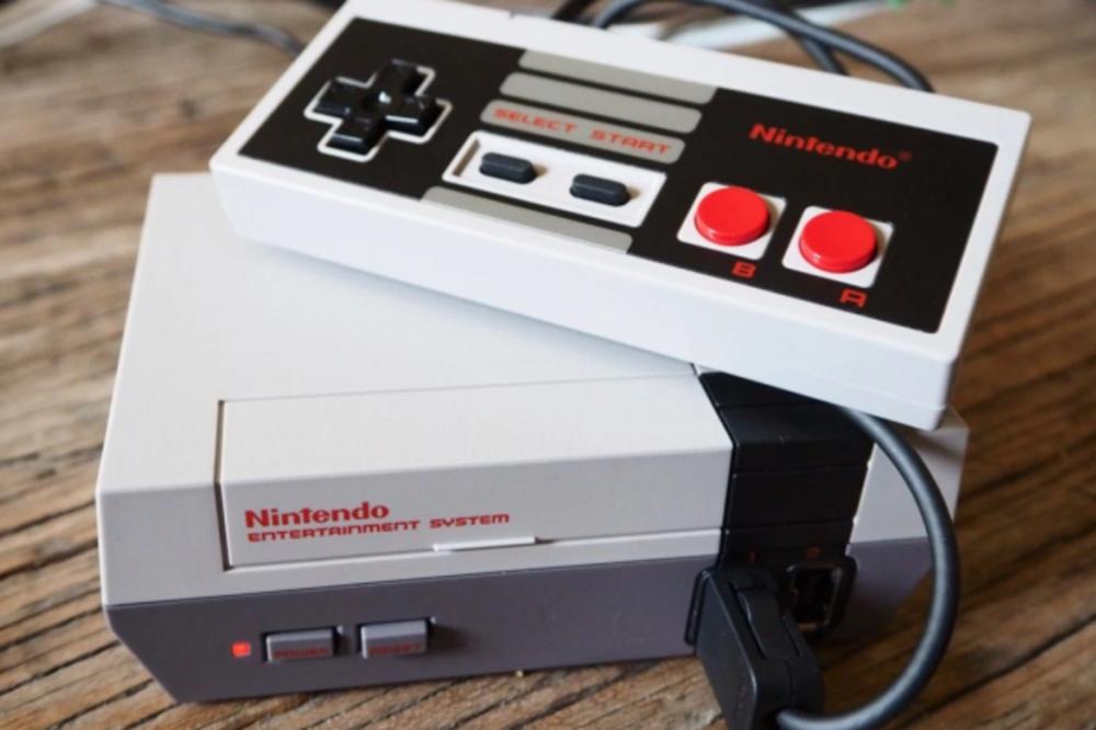 SUPER HIPSTENDO: Za jedan mesec (ras)prodato 200.000 komada replike čuvene konzole! (FOTO) (VIDEO)