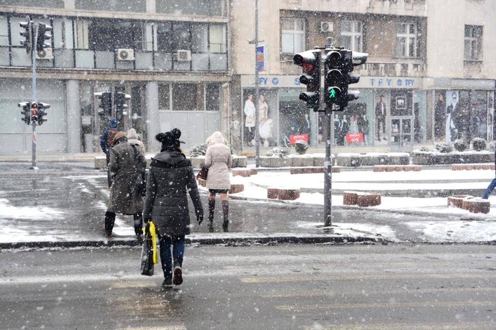 DANAS POČINJE ZIMA, ALI SAMO KALENDARSKI: Snega nema na vidiku, stiže nagli porast temperature u Srbiji!