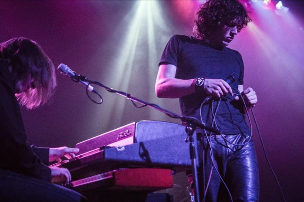 DAME, PAŽNJA Brat blizanac Džima Morisona dolazi u BG! Evo kad i gde da ga upoznate! (FOTO) (VIDEO)