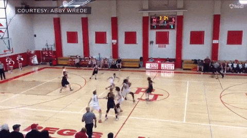 Klinka ima 15 godina, 183 cm i ZAKUCAVA KAO NBA SUPERSTAR! (VIDEO)