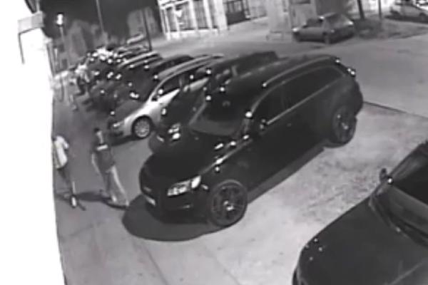 Dva momka - jedan interfon: Ovim novosadskim HULIGANIMA smeje se CELA SRBIJA! (VIDEO)