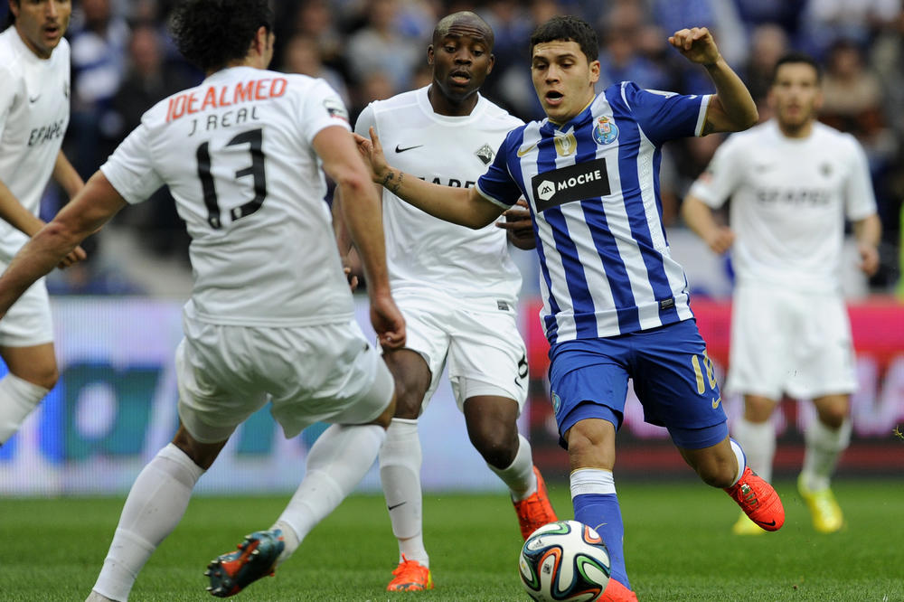 Povratak na Ostrvo: Premijerligaš ima novog trenera, a u pitanju je legenda svetskog fudbala! (VIDEO)