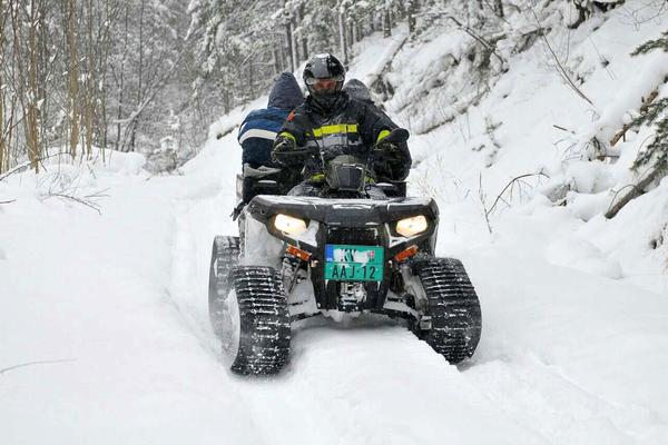 Novčane nagrade od 10.000 dinara za 100 pripadnika Sektora za vanredne situacije i Direkcije policije!