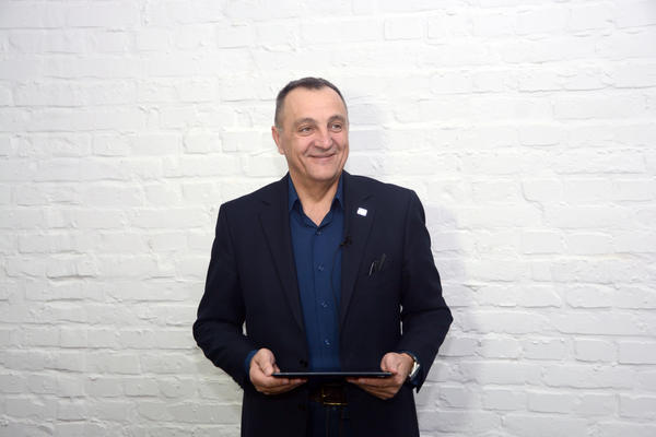 LOŽI SE DA JE VOĐA OPOZICIJE, A ISTI JE KAO RISTIČEVIĆ: Kako je Živković preživeo tvitove o sebi! (VIDEO)