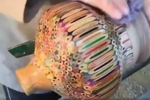 Šta može da se napravi od viška drvenih bojica? PRAVO ČUDO! (VIDEO)