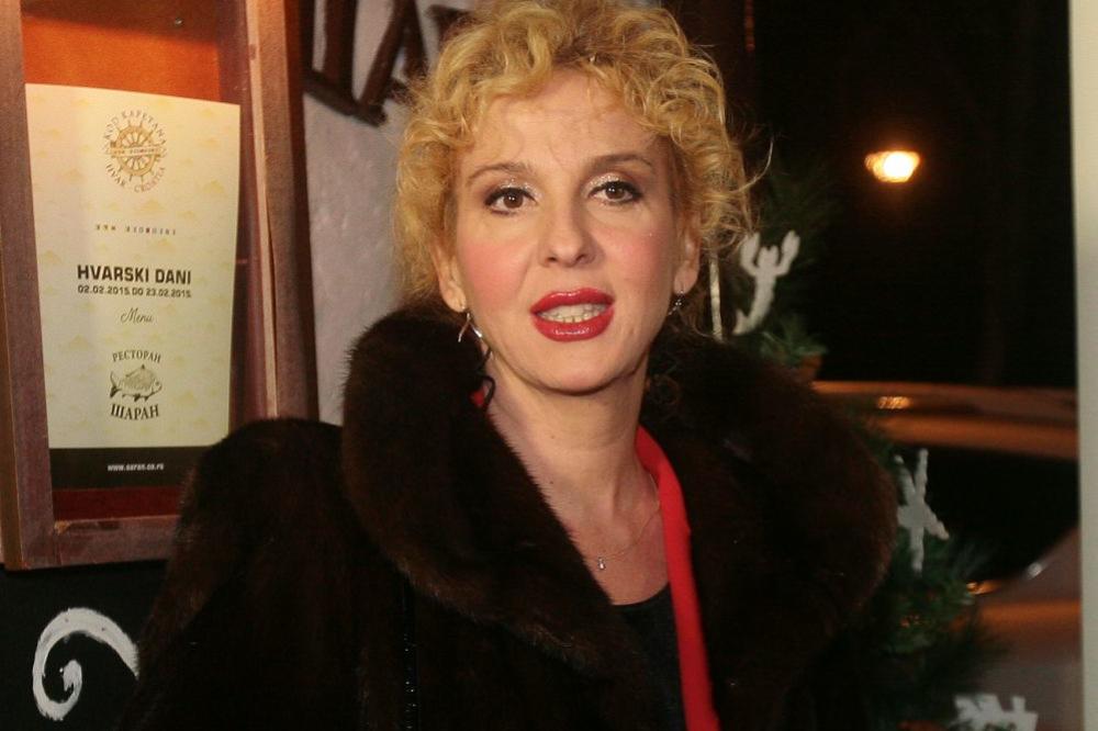 ON JE ZA NJU JOŠ UVEK ŽIV! ĆERKA ISTAKNUTOG SCENARISTE JE JAKO PONOSNA NA OCA: Zbog njega je zaustavljaju na ulici!