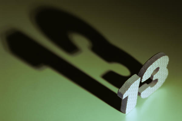 Danas je PETAK 13. i ove stvari NIKAKO NE SMETE da radite!