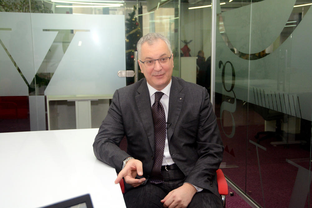 DRAGAN ŠUTANOVAC JE ODGOVARAO NA SVA VAŠA PITANJA! (VIDEO)