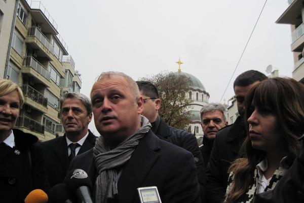 VESIĆ: Beograđani, izvinite zbog otežanog života