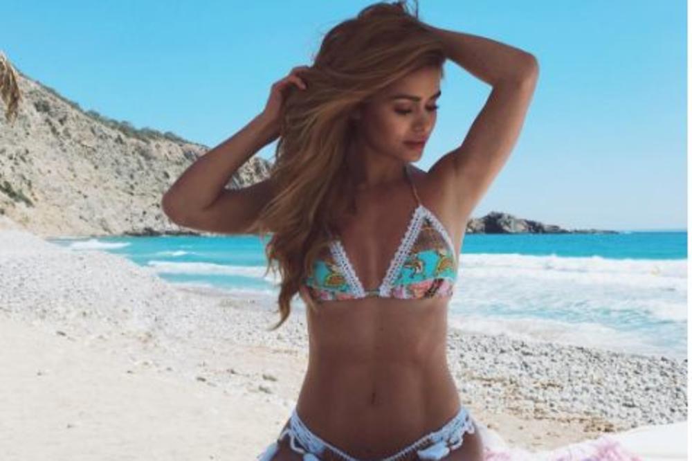 Golman Liverpula smuvao kraljicu Instagrama! Njen izgled je najbolja kreacija majke prirode! (FOTO)