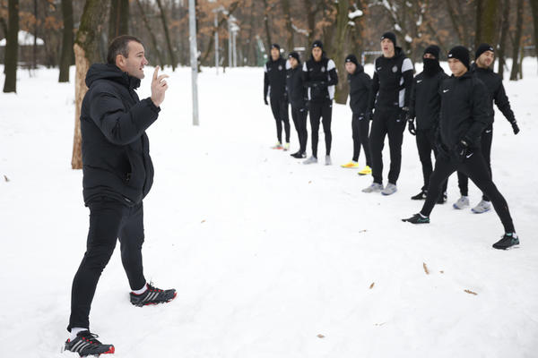 Partizan krenuo na Kipar, ali je jedna informacija ozbiljno zabrinula i smorila Grobare! (FOTO)