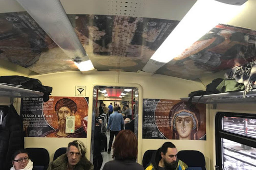 ČUVENI UKRAŠENI VOZ PROMENIO RUTU! Evo gde sada saobraća oslikana kompozicija!