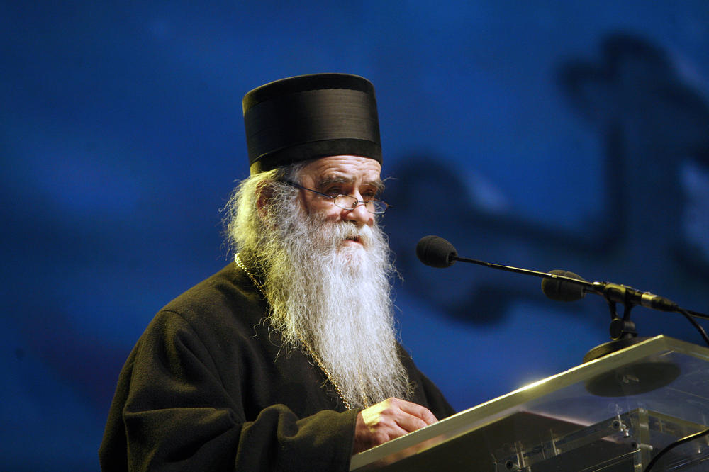 SASLUŠANI MEDICINARI ZBOG MITROPOLITA AMFILOHIJA! Proverava se da li je sprovedeno sve u skladu sa merama