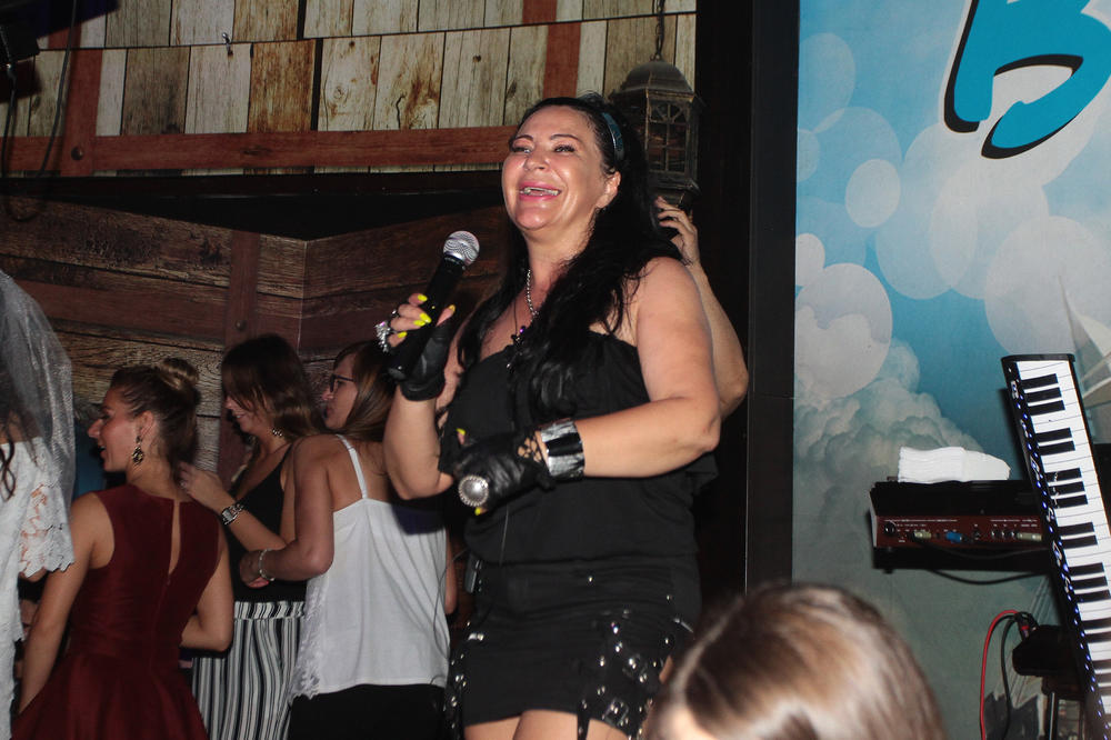 Mlada sam se udala, muž mi se ubio, a onda je usledio pakao! Potresna ispovest srpske zvezde!