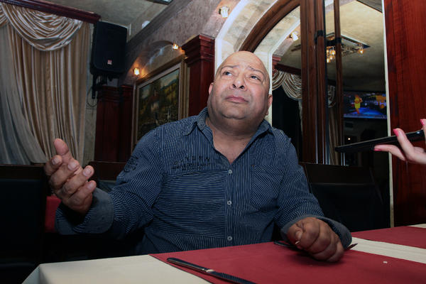 TUKAO JU JE, A SADA ĆE MU RODITI DRUGO DETE? Džejeva ćerka se oglasila o trudnoći