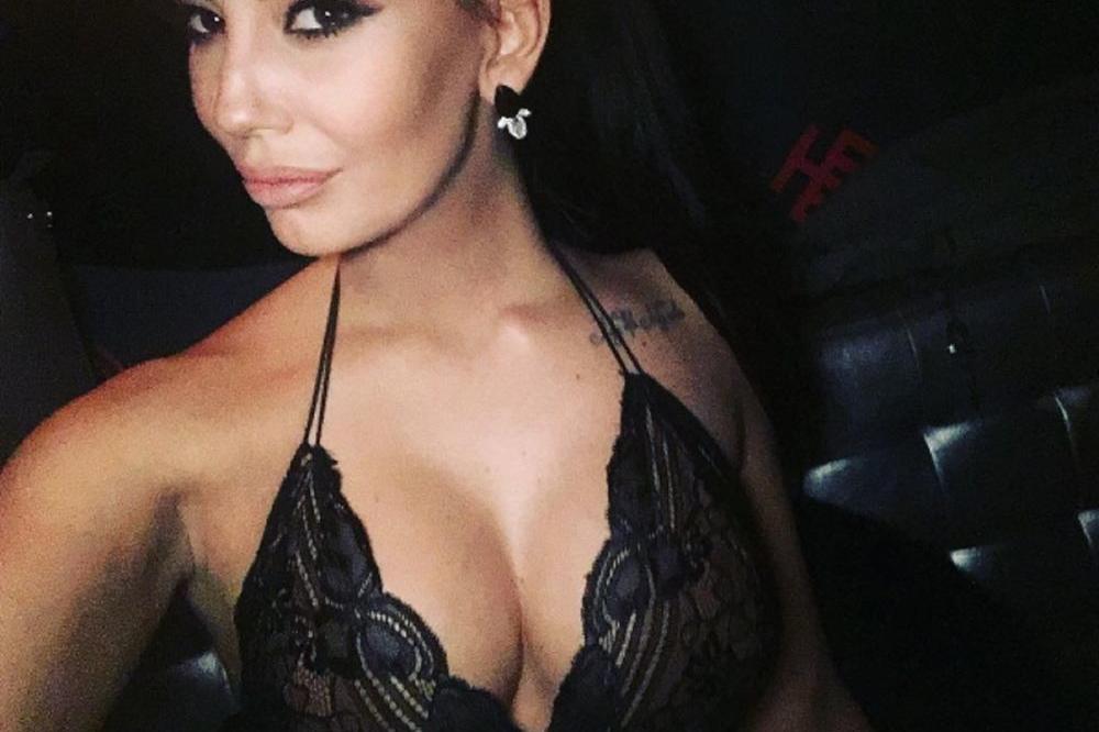 ŠTA ĆE JE JOŠ SNAĆI?! Hitno operisana Kaća Grujić!