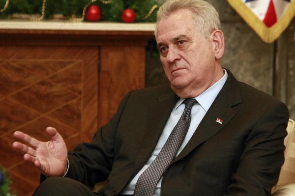 NE ODUSTAJEM OD DOGOVORA SA VUČIĆEM: Oglasio se Tomislav Nikolić