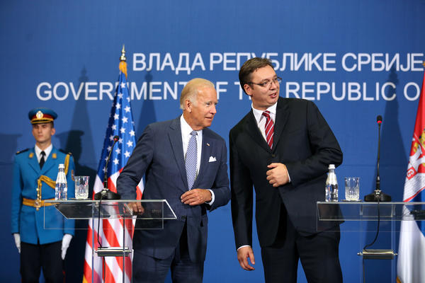 Vučić prisustvuje Svetskom ekonomskom forumu! Premijer razgovarao sa Bajdenom! (FOTO)